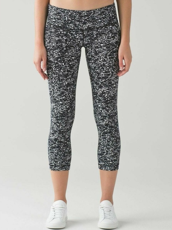 lululemon athletica Pants - Lululemon wunder under cropped Black & White Marbled Leggings size 8